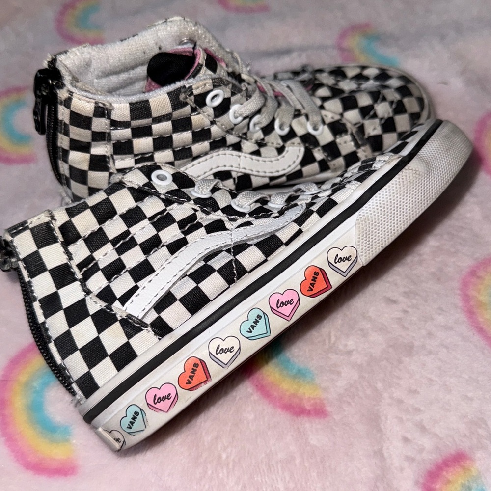 Checkered High-Top Vans Sneakers with Heart Details